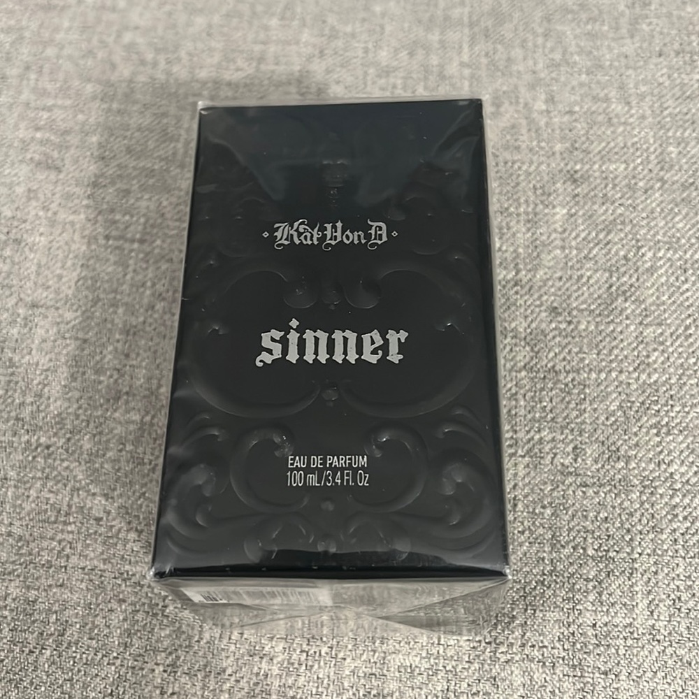 Dinner Kat Don D perfume
